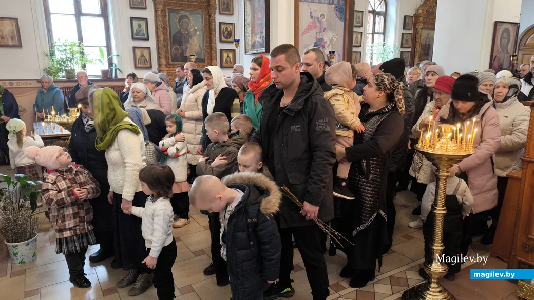 13.04.2025. Бобруйск. Вербное воскресенье в Свято-Георгиевском храме.
