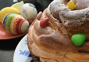 Как выбрать кулич и чем красить яйца, рассказали в центре гигиены