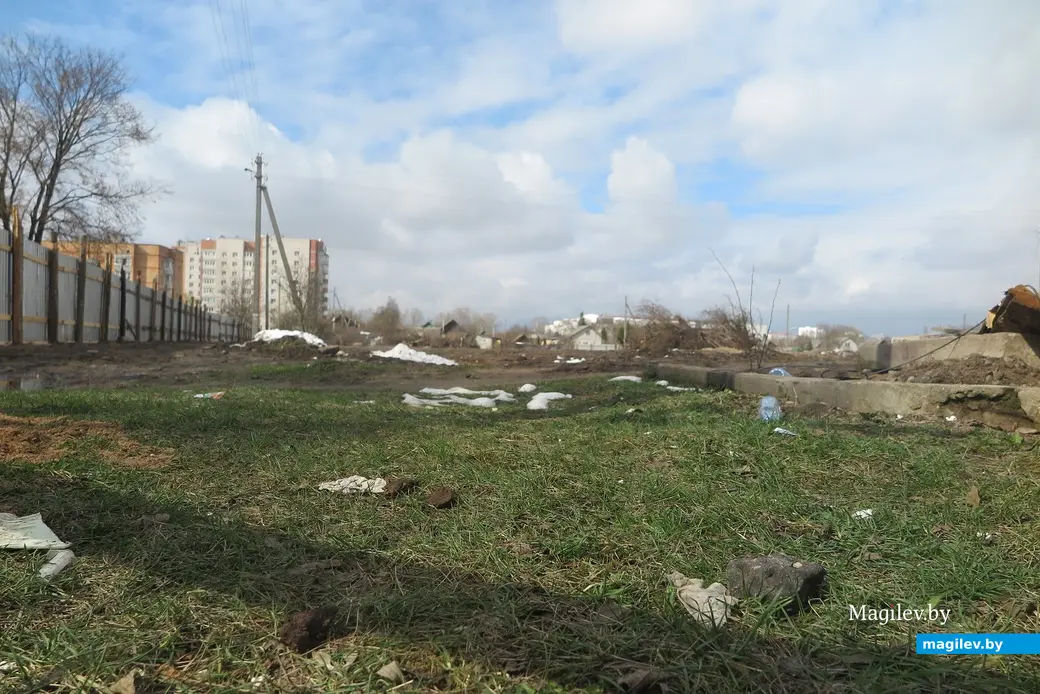 13.04.2025 г. Могилев, Заднепровье. Вскоре здесь начнут рыть котлован.