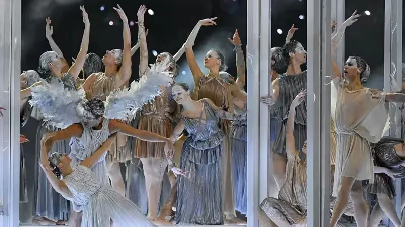 Милан, 6 февраля 2026 года. Церемония открытия XXV зимних Олимпийских игр. Выступление танцоров