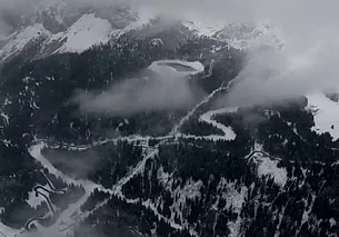 Четыре человека погибли из-за схода лавин в районах проведения Олимпиады-2026