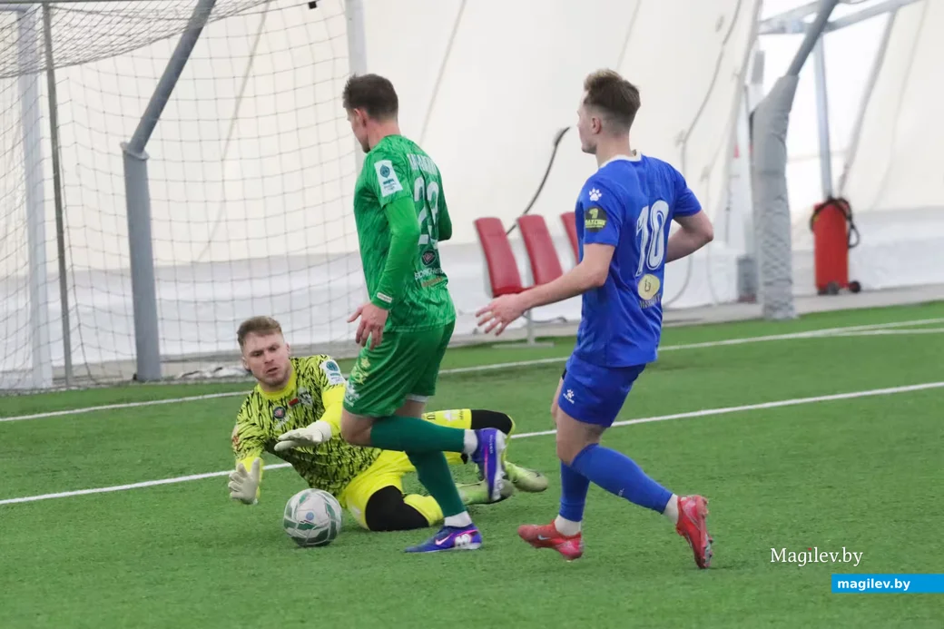  07.02.2026, Гомель. Товарищеская игра «Гомель»  – «Днепр» (в голубом).