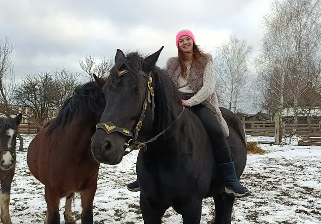 …И кони, как у «Трех богатырей». История Виктории Шеремет и ее маленького табуна