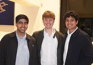 Самыми молодыми миллиардерами в мире, по версии журнала Forbes, стали три 22-летних бизнесмена