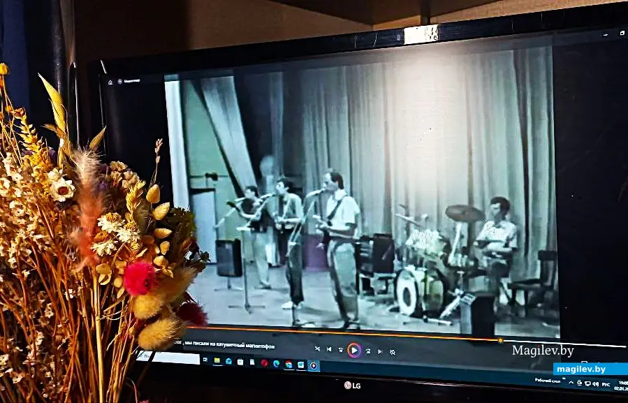 1980-е годы, Могилев. В эфире – квартет братьев Максимовских.