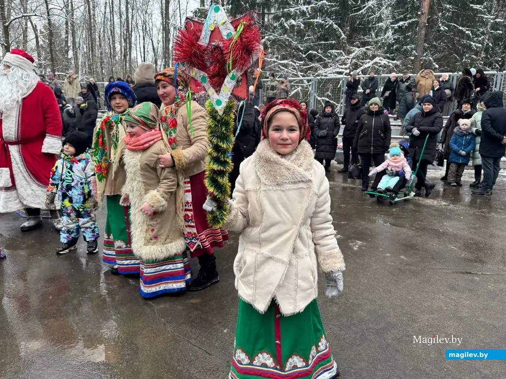 Могилев, 7 января 2026 года. Праздник «Пайшла Каляда калядуючы…» в Печерском лесопарке.