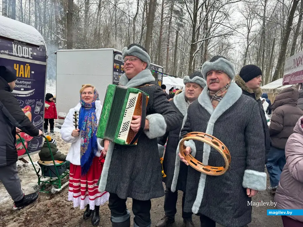 Могилев, 7 января 2026 года. Праздник «Пайшла Каляда калядуючы…» в Печерском лесопарке.