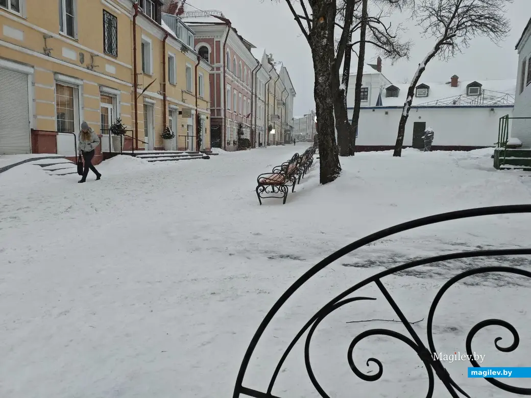 8 января 2026 года. Могилев. Улица Ленинска. Участок от площади Славы до улицы Болдина.