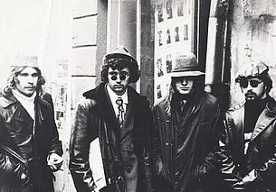 Могилев, Пожарный, кирпичная стена и Сашка Образцов с друзьями