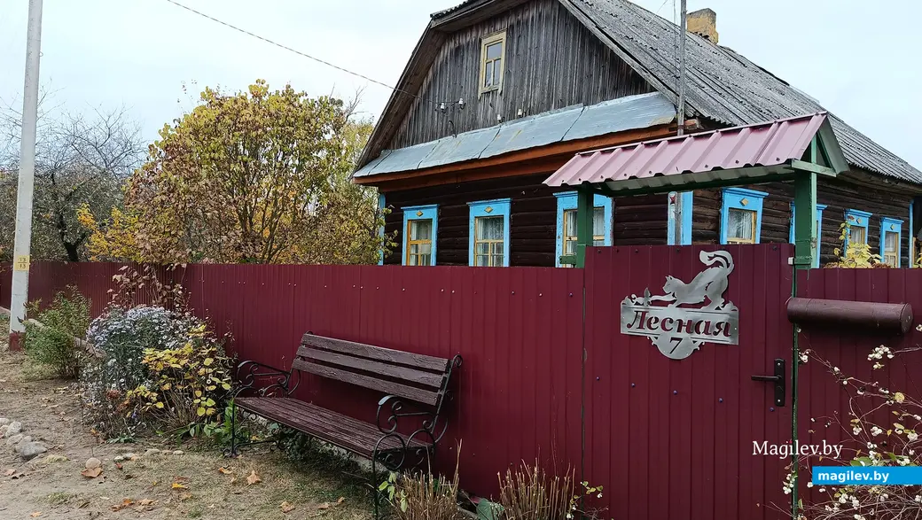  Кастрычнік 2025 г. Дом, які будаваў бацька Галіны Іванаўны Сысой.