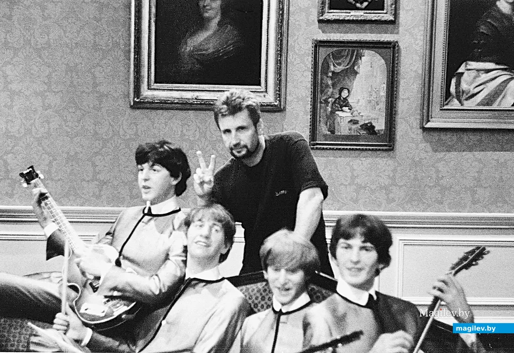  1998 год, Лондон. В музее восковых фигур мадам Тюссо.