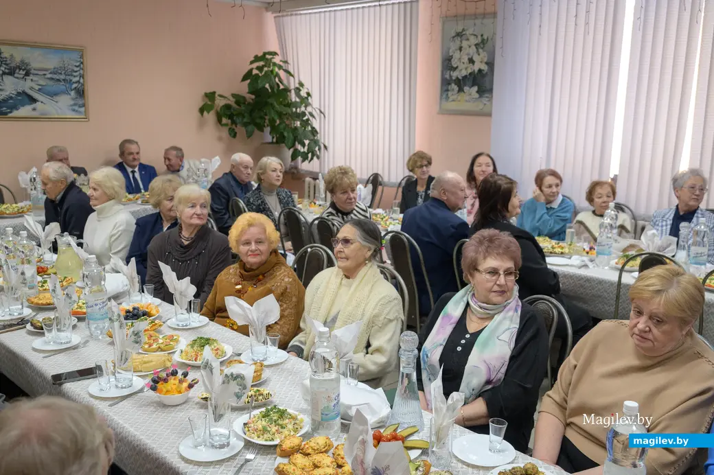 15.01.2026. Ул. Чехова, 54. Встреча участников делового клуба «Кiраўнiк» на Бобруйском заводе