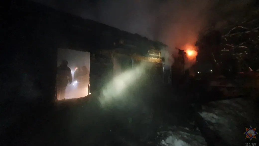 17 января 2026 года. Пожаре в деревне Большое Хоново Могилевского района. Фото: МЧС. 