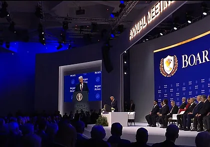 Лидеры 19 стран в Давосе учредили Совет мира