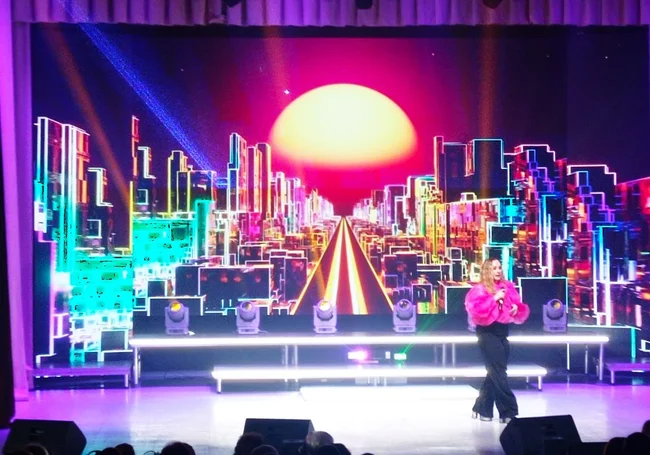 Могилевские артисты напомнили публике о популярных композициях недавнего прошлого