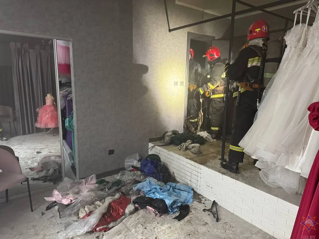  26.01.2026 г. Могилев, пожар в свадебном салоне. Фото: Могилевское областное УМЧС
