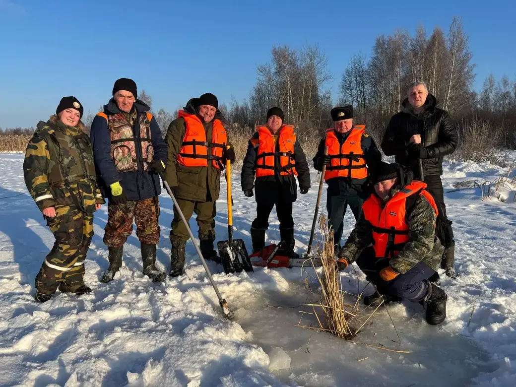 Бобруйский район, 30 января 2026 года. Экологическая акция «Сделаем лунки – спасем рыбу от