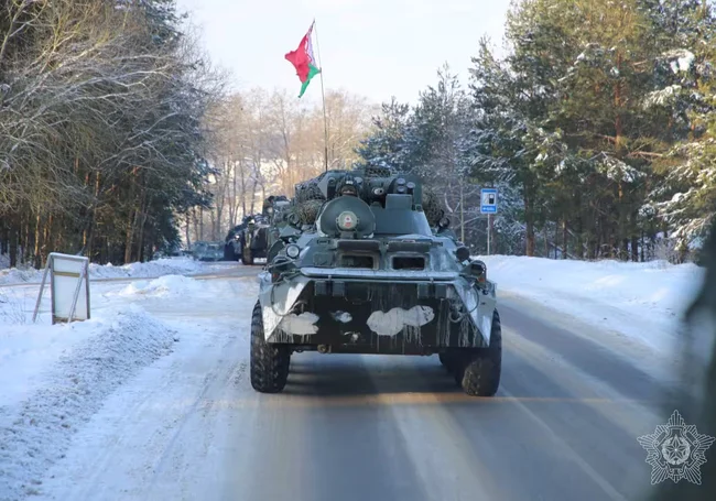 В Минобороны предупредили о военной технике на дорогах общего пользования