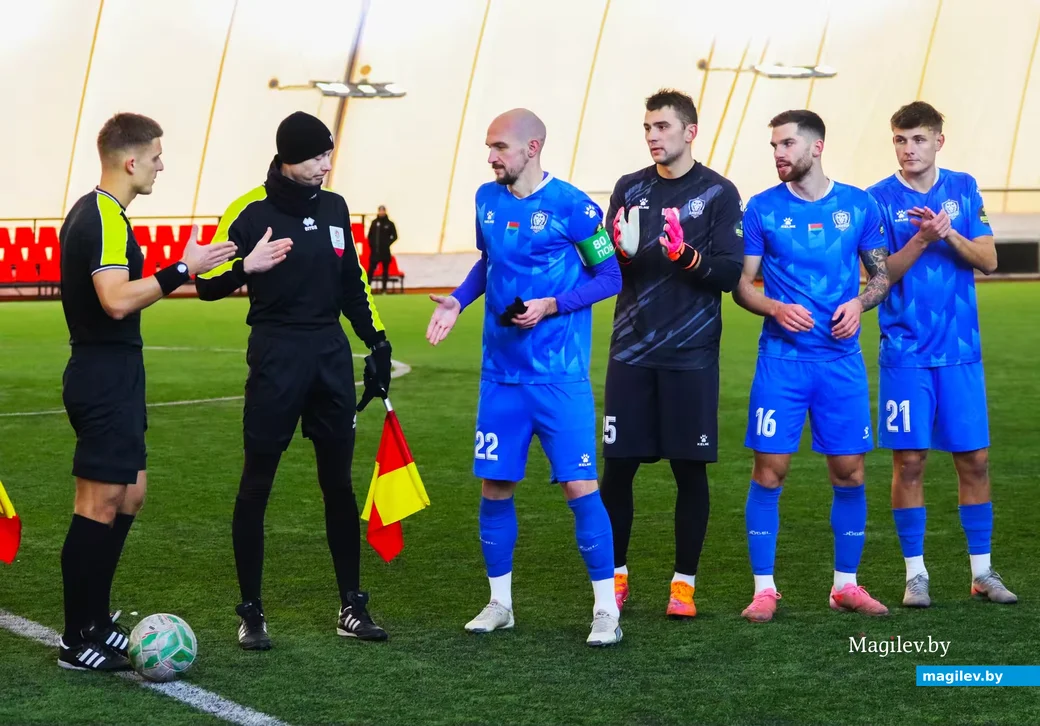  04.02.2026, Минск. Товарищеская игра «Витебск» – «Днепр» (в голубой форме).  