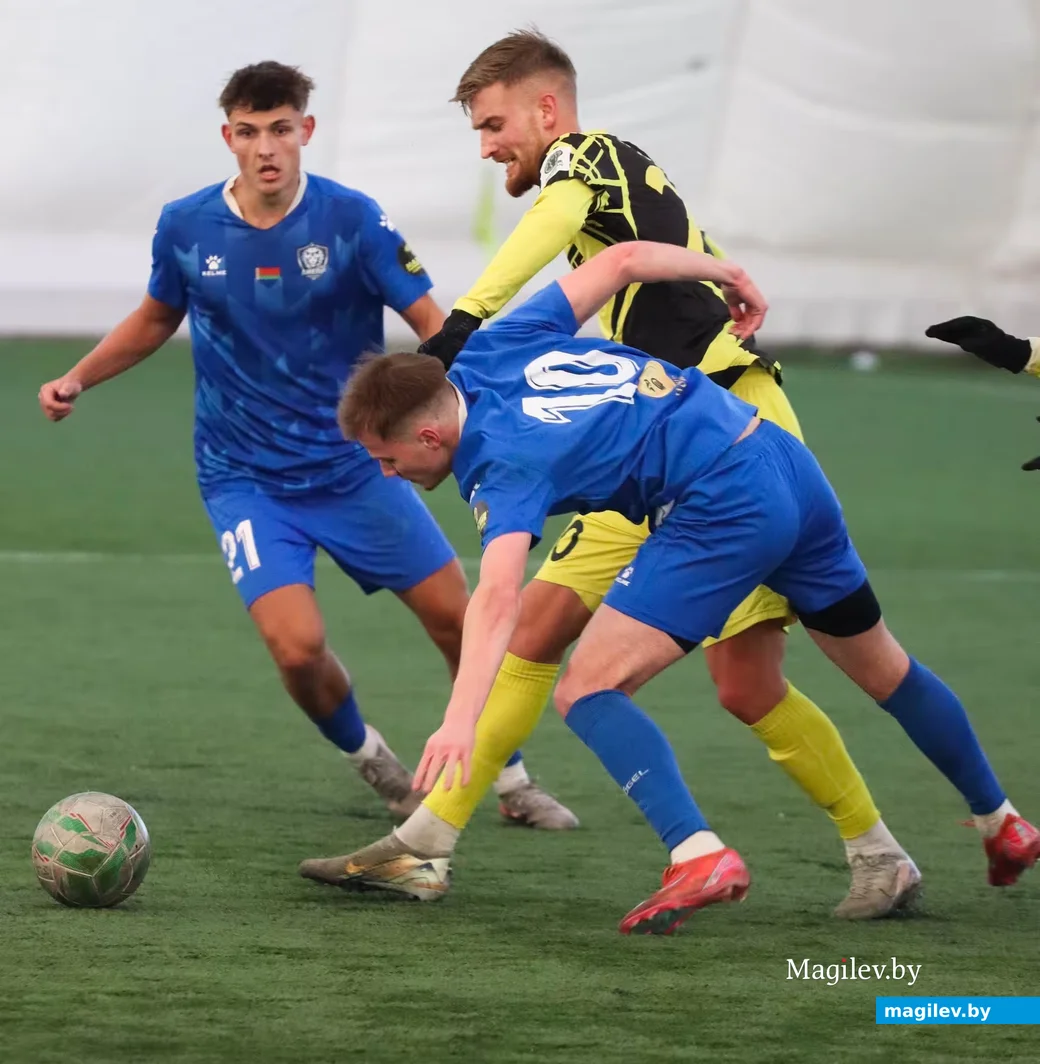  04.02.2026, Минск. Товарищеская игра «Витебск» – «Днепр» (в голубой форме).  