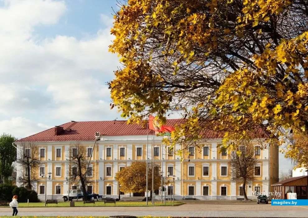 2020-е гг. Могилев, пл.Славы, краеведческий музей им.Романова. Фото из архива редакции.
