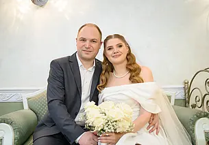 «Отпразднуем свадьбу, а ночью улетаем в Грузию!» Свадебная пара недели в Бобруйске