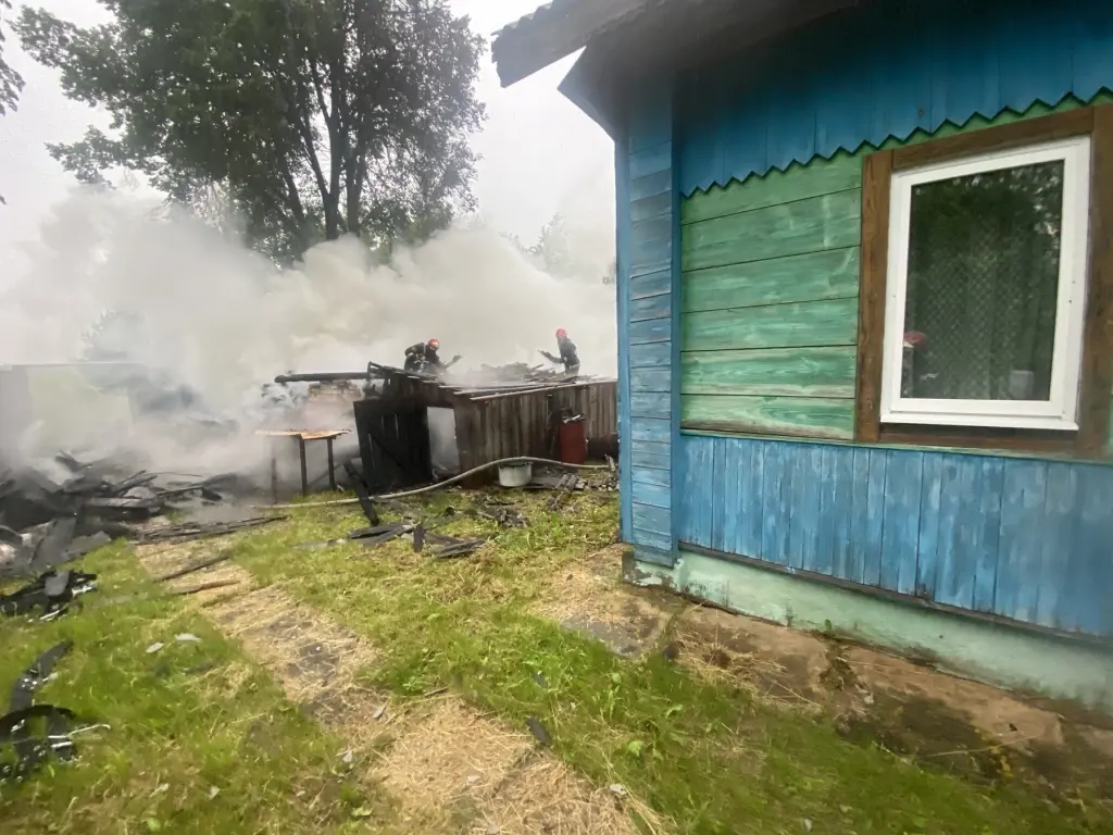 Пожар в д. Бокотовка Могилевского района Фото: Могилевское областное УМЧС