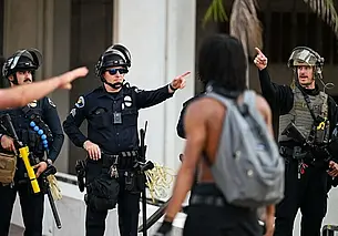 Трамп направил в Лос-Анджелес 700 морских пехотинцев на подавление бунта мигрантов