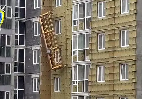 В Мачулищах сорвалась люлька со строителями: один погиб, второй в реанимации