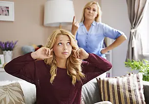 «Дочь считает, что ее миссия – просто отдыхать. Как мне с ней говорить?» Советует психолог