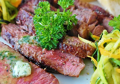 Топ-6 продуктов, которые лучше перед сном не есть
