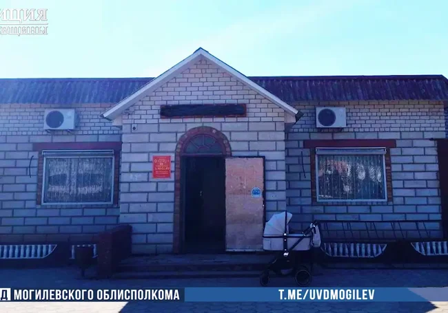 В Мстиславском районе продавцы частного магазина воровали товары и деньги из кассы