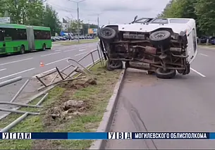 ДТП в Могилеве: из-за невнимательности водителя автомобиль Renault столкнулся с УАЗ