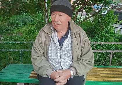 Не прошли мимо: в Могилеве прохожие и волонтеры помогли потерявшему память мужчине