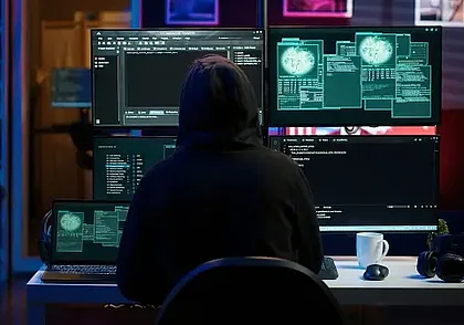 Хакеры слили в Сеть около 16 млрд учетных записей, включая аккаунты Apple, Google и Telegram