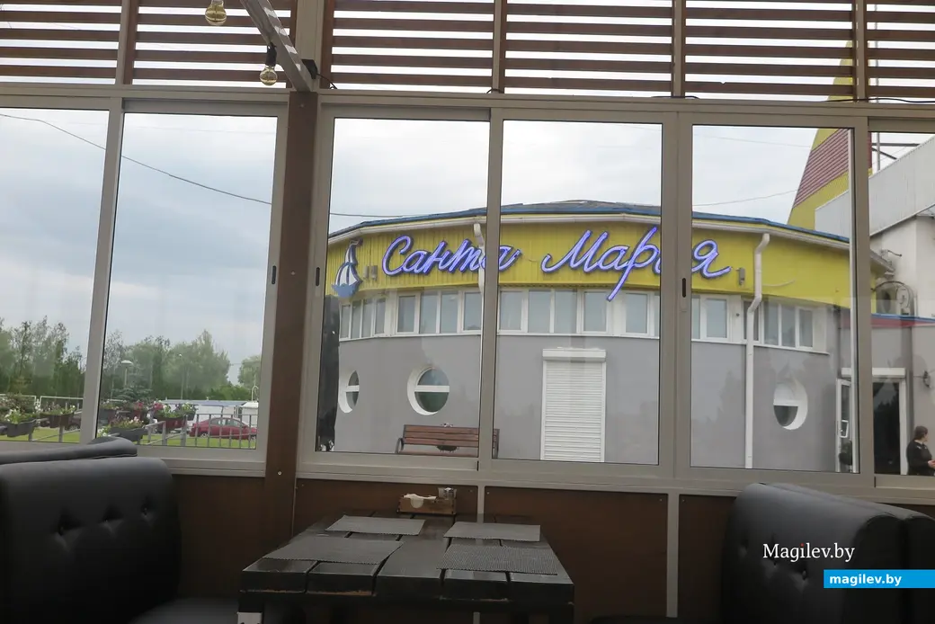 Июнь 2025 г. Могилев, ул.Симонова, открытая терраса ресторана «Санта Мария».