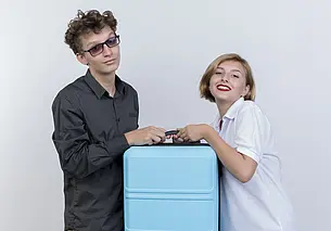 Какие выплаты положены молодому специалисту и может ли он уволиться: объяснили в Минтруда