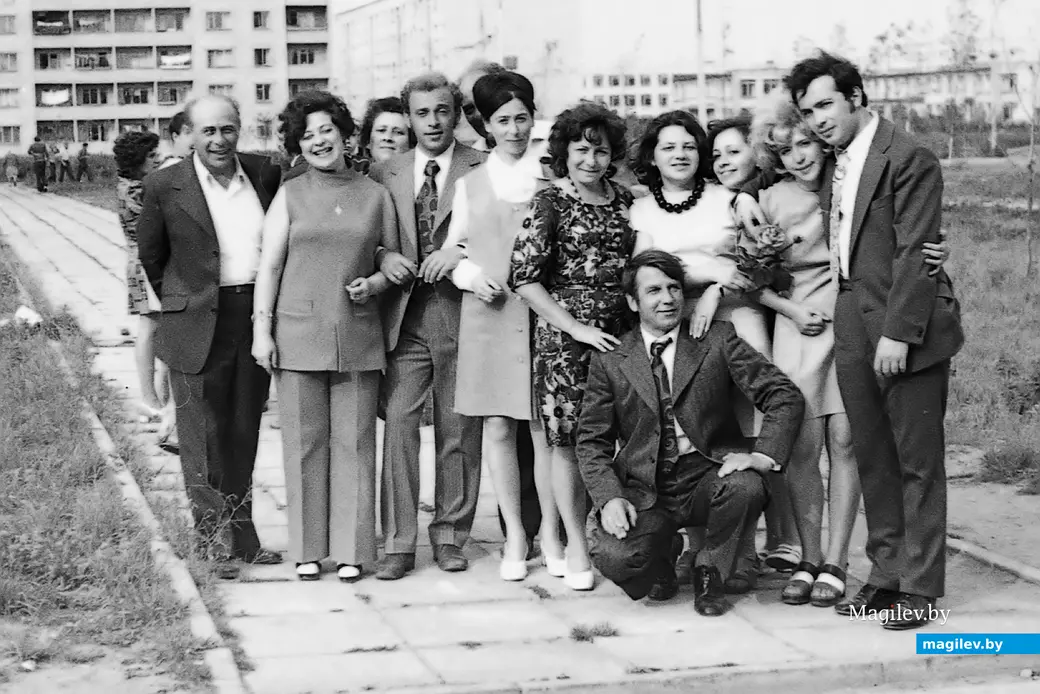 28. 06,1975, Могилев, СССР. Свадьба Яши и Инны (справа).