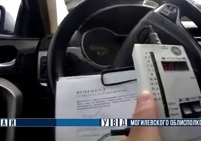 Пьяного мотоциклиста-бесправника задержали о Хотимске: мужчина пытался скрыться