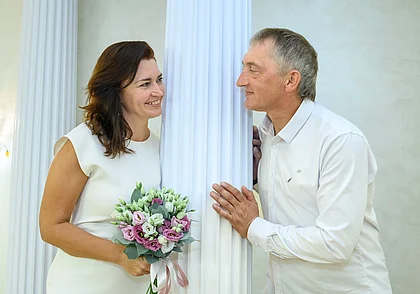 «Познакомились в первый день весны и предложение сделал на «Острове вечной весны»