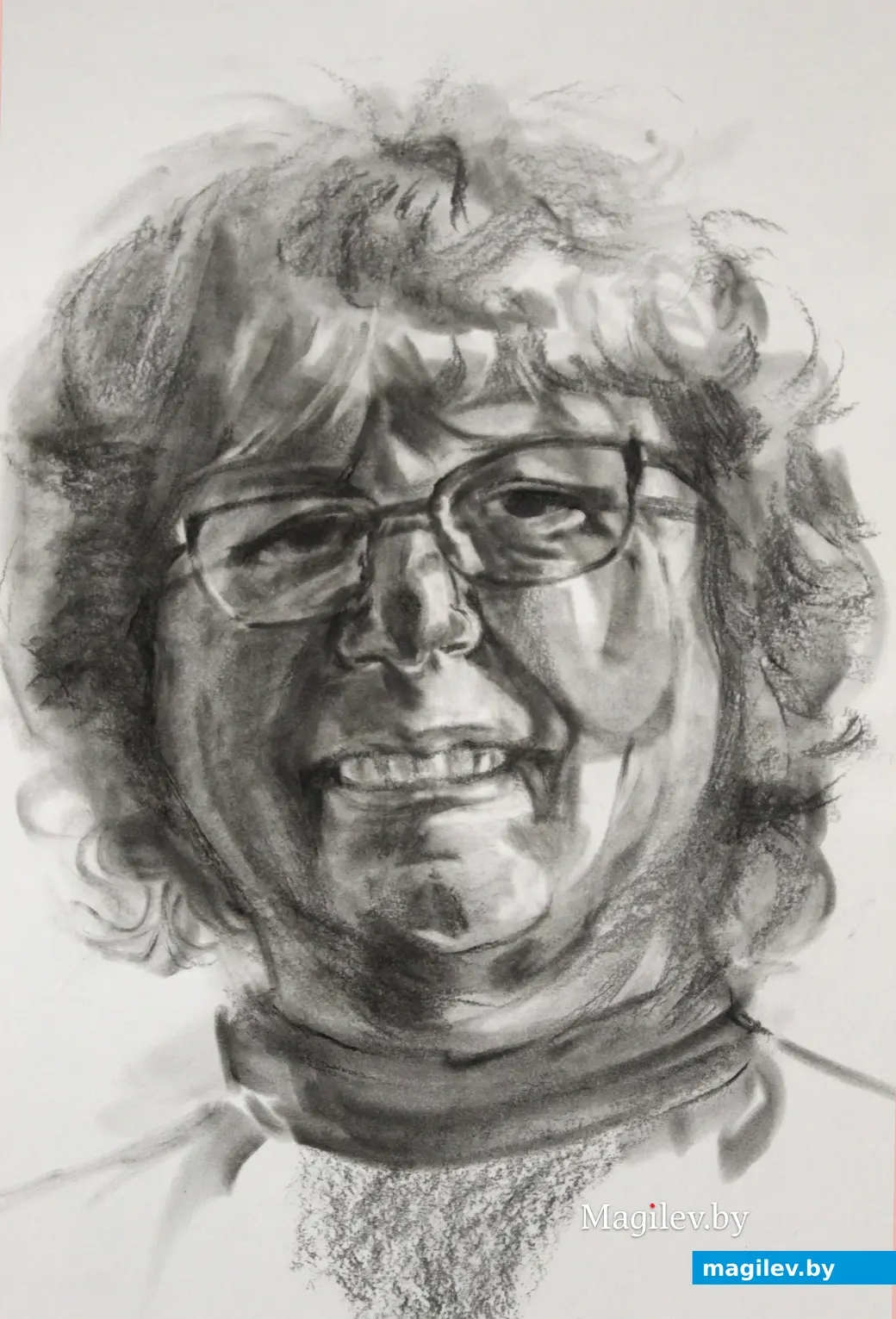 16 июля 2025 года. Могилев. Арт-центр. у Молчановых» на Дубровенке. Графика и рисунка Валерии Антонихиной.