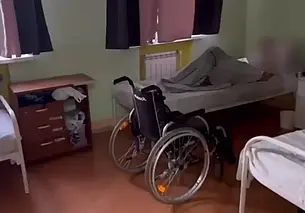 В российской Уфе пожилых людей избивали в пансионате. Начато расследование