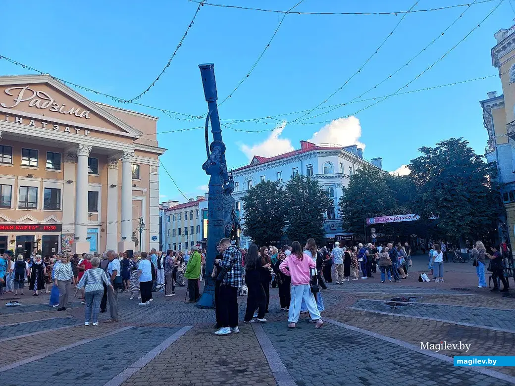 20.07.2025, Могилев. Дискотека «У фонтанов» на Площади звезд.
