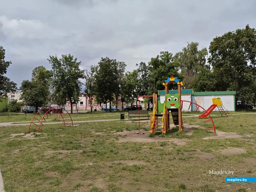 21 июля 2025 года. Могилев. Двор по Пушкинскому проспекту в районе дома №57.