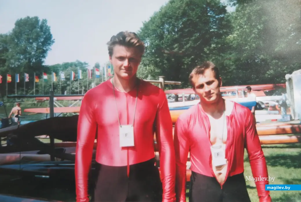 1990-е гг. Германия. Дмитрий Довгаленок и Александр Масейков после заезда.