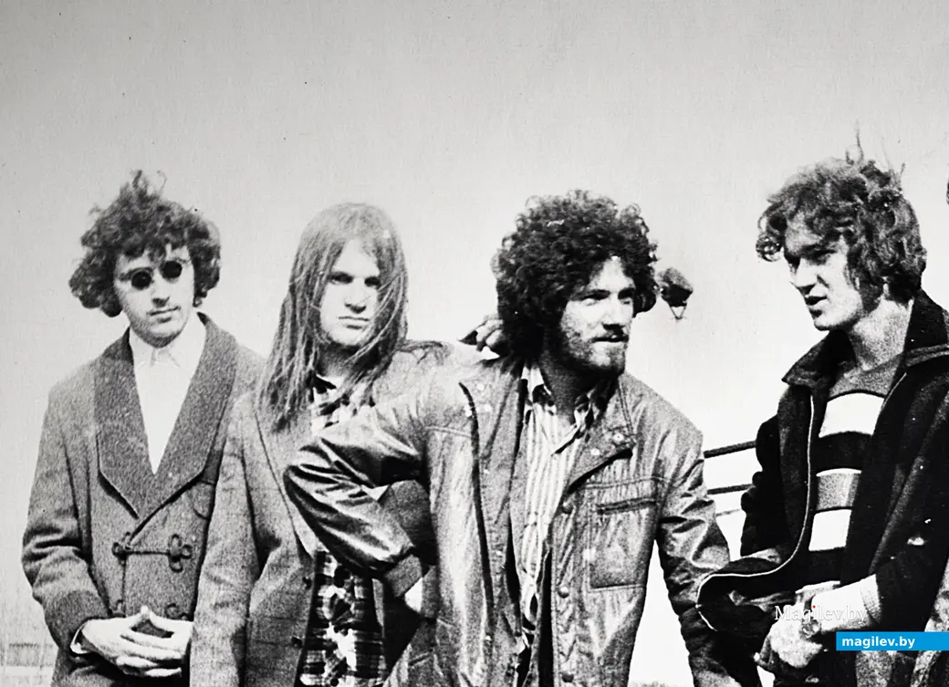 1970-е годы, Могилев. Валик Сектант (второй слева): ну, чем не Оззи Осборн ?