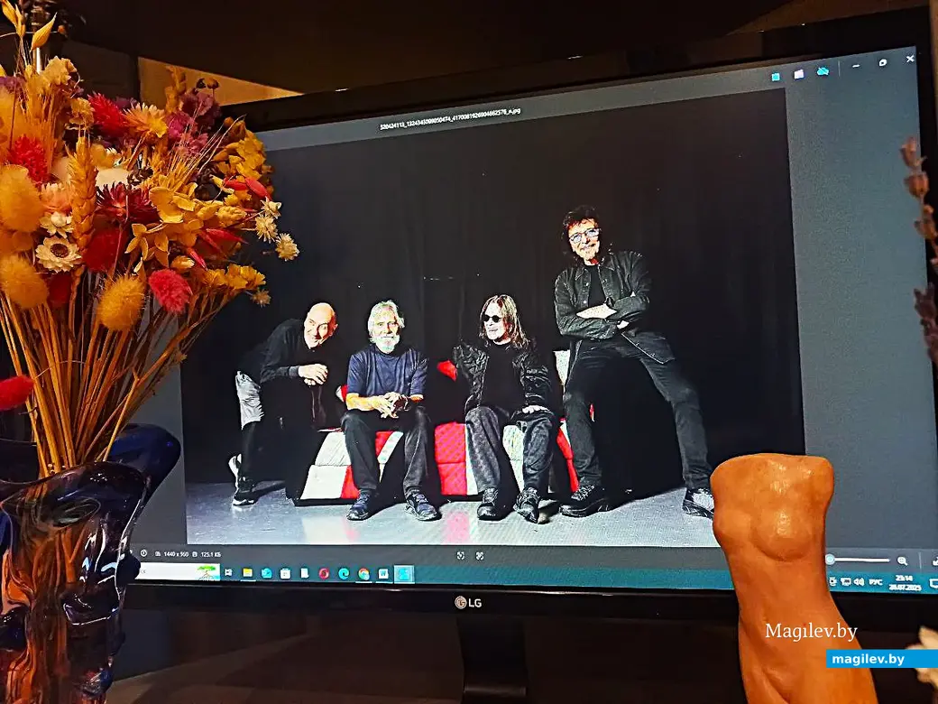 Фотоколлаж с участием группы «Black Sabbath» образца 2025 года.