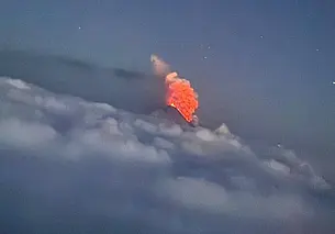 На Камчатке после землетрясения началось извержение вулкана Ключевского