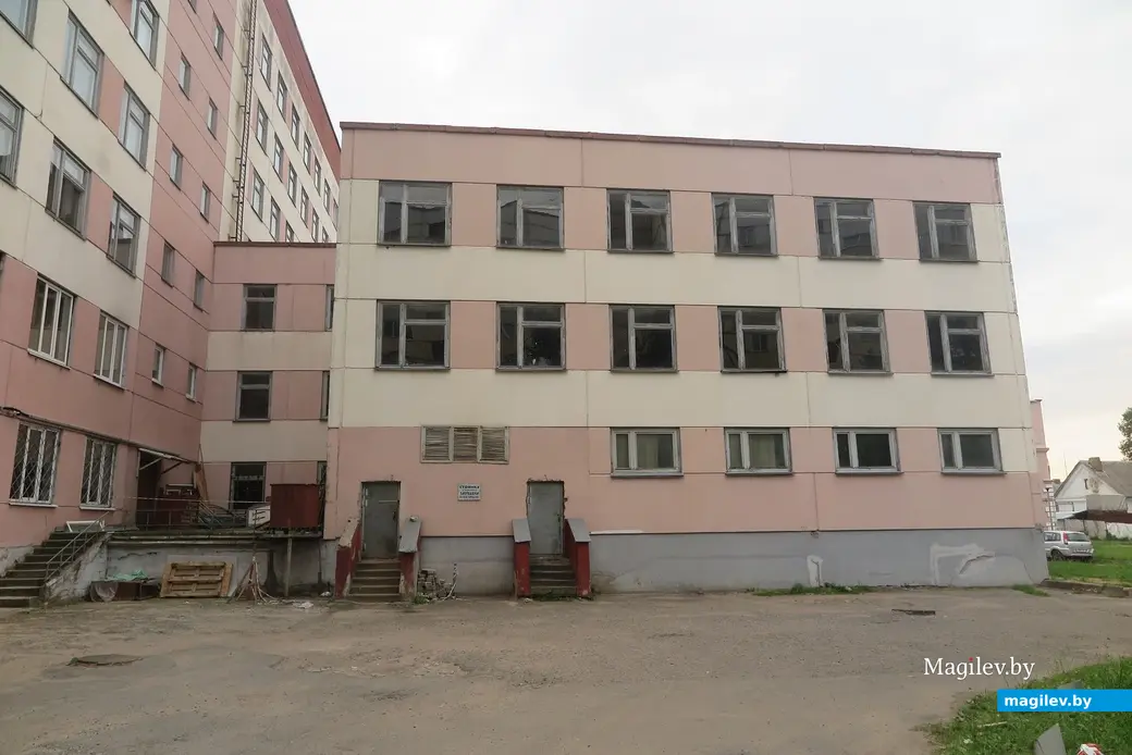30.07.2025 г. Могилев, поликлиника № 10. Та самая пристройка, из которой собираются делать полноценный педиатрический корпус.