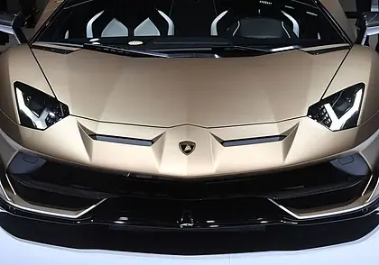 Налоговая подсчитала количество премиальных авто в Беларуси